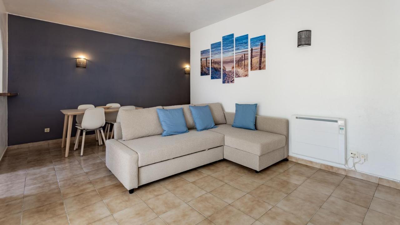 אלבופיירה Charming Beachside Apartment W/ Pool By Lovelystay מראה חיצוני תמונה